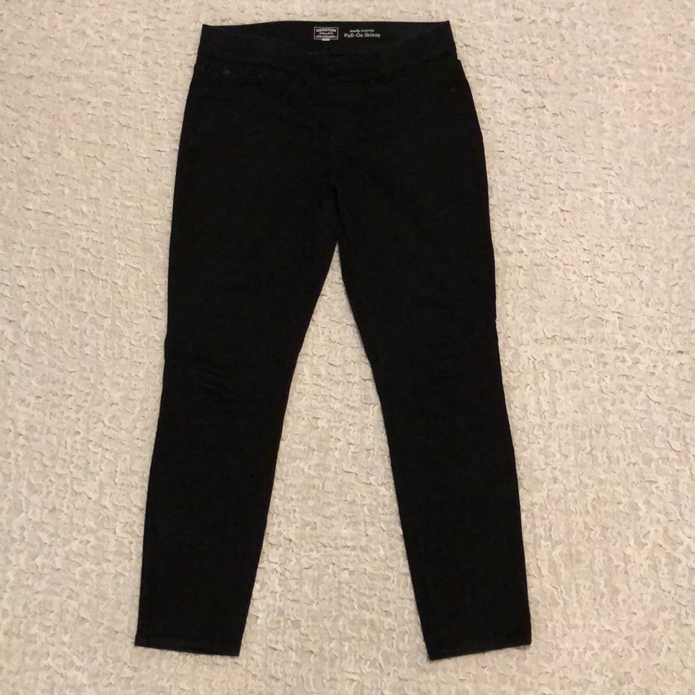 Levi totally shaping Pull-On Skinny Size 12